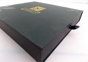 SB Libris' black signature gift box
