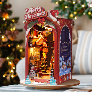 Book Nook - Christmas Street