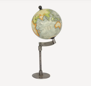 Castor Globe on Stand