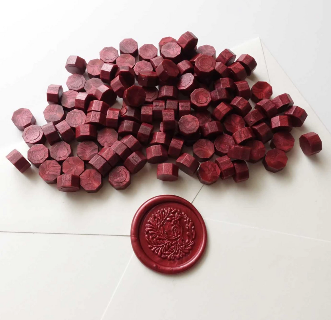 Wax Sealing Granules in Mixed Purples